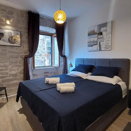 Central Palace Apartment שיבניק מראה חיצוני תמונה