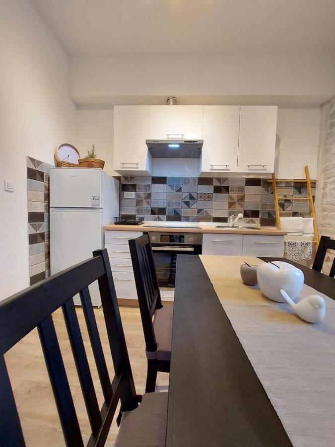 Central Palace Apartment שיבניק מראה חיצוני תמונה