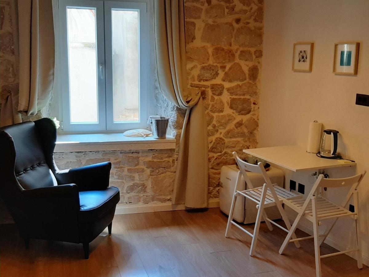 Central Palace Apartment שיבניק מראה חיצוני תמונה