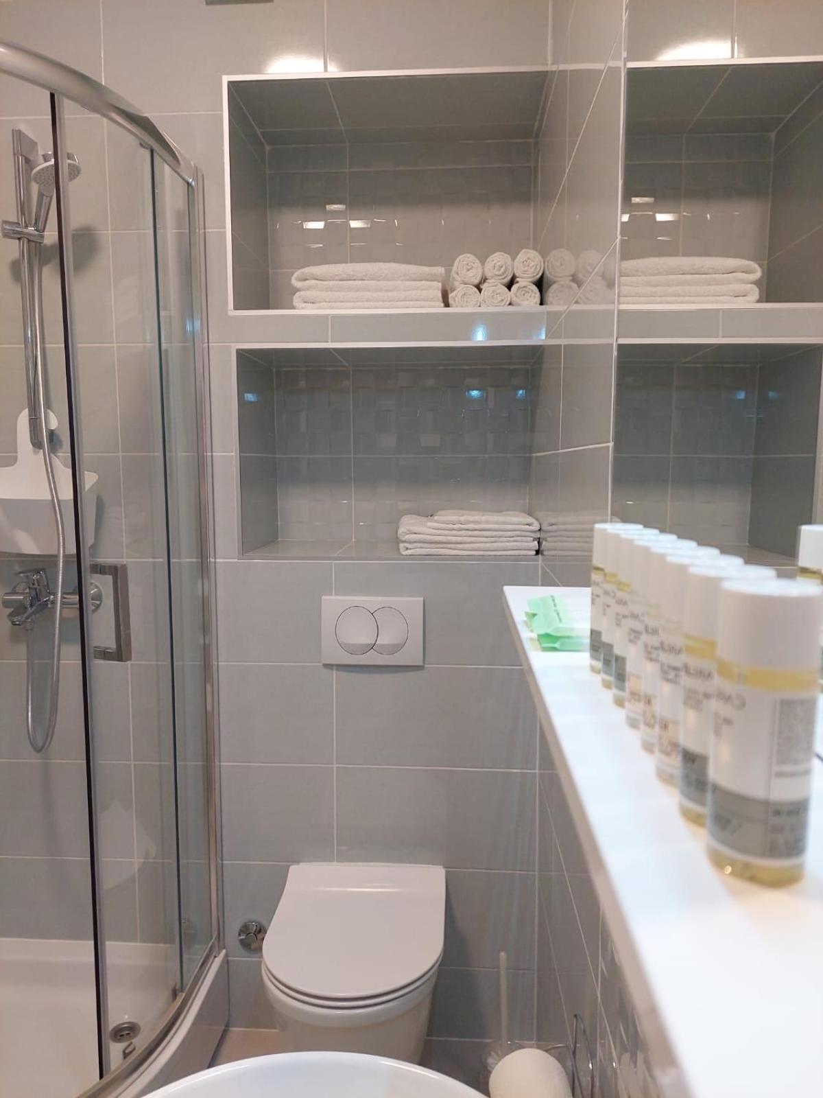 Central Palace Apartment שיבניק מראה חיצוני תמונה