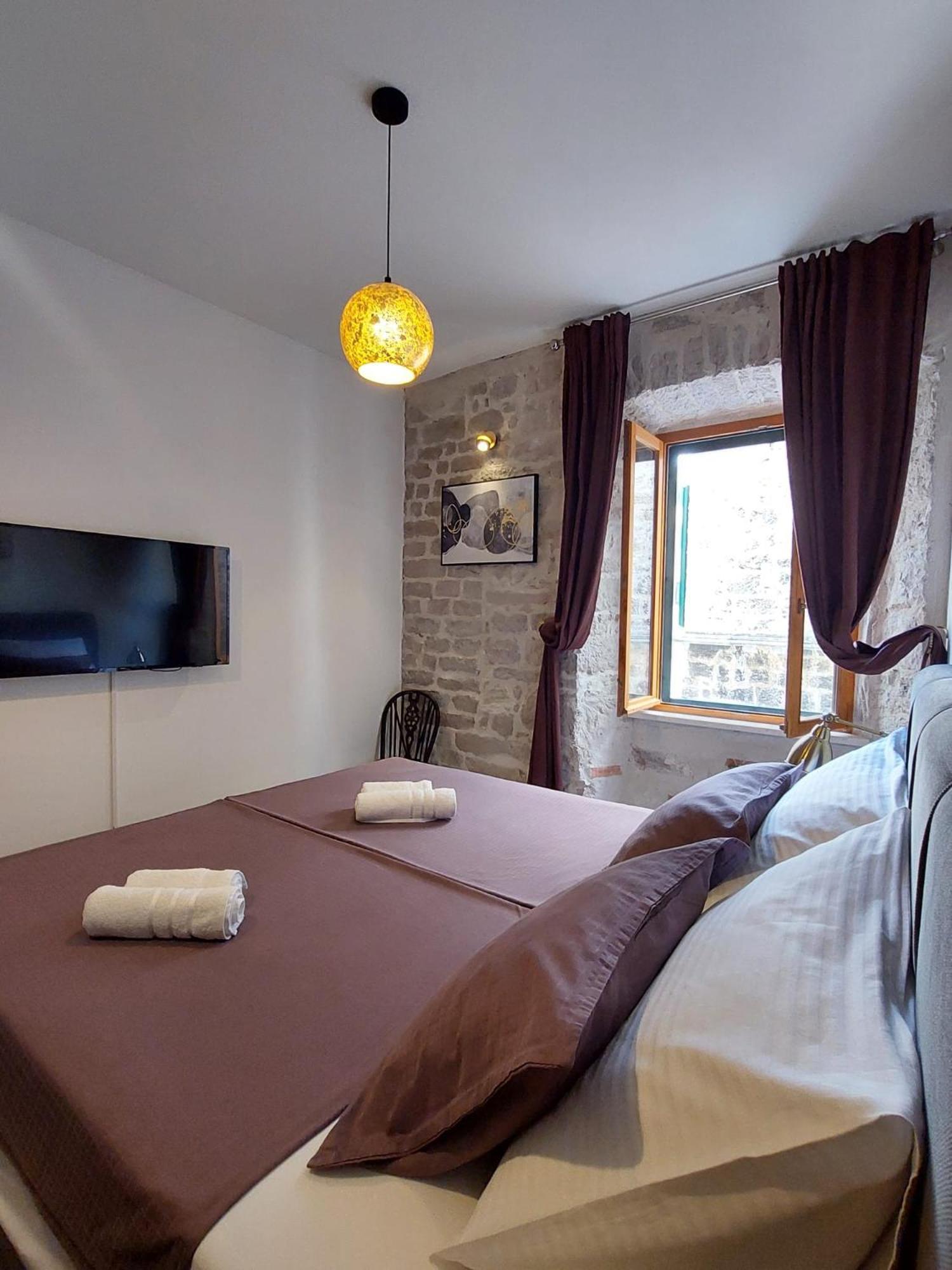 Central Palace Apartment שיבניק מראה חיצוני תמונה