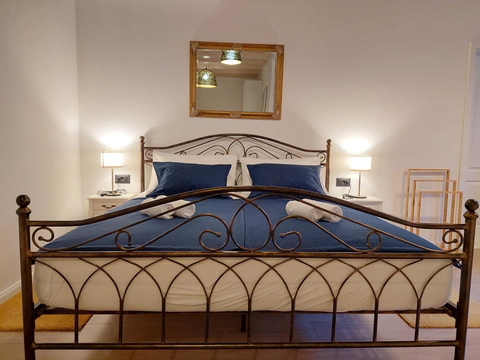 Central Palace Apartment שיבניק מראה חיצוני תמונה